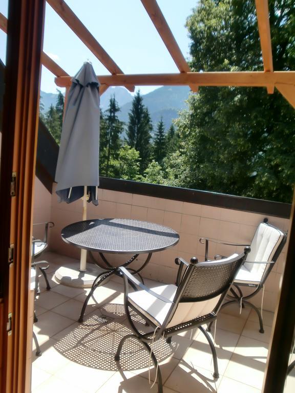 Garten- & Loggia-Appartement Herrenhaus Dellach im Drautal Habitación foto
